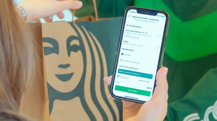 Starbucks ผนึกกำลัง Grab สู่ Starbucks® Rewards